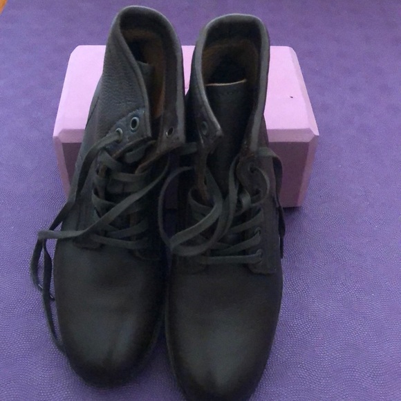 Frye Shoes - 🎉🎊Brand new without a tag Frye women’s boots